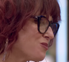 Helena Rizzo sorriu tímida com o elogio e Henrique Fogaça reagiu ao seu lado, dizendo: "É cada uma que a gente vê nesse 'MasterChef' que vou te falar viu"