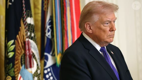 Donald Trump liberou arquivos então segretos sobre a vida humana fora da Terra: documentos citam abate de OVNI por caça da Força Aérea americana em 2023