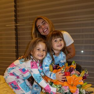 Virgínia Fonseca convidou as meninas para dançar e foi surpreendida pela resposta: elas queriam uma canção do pai, Zé Felipe