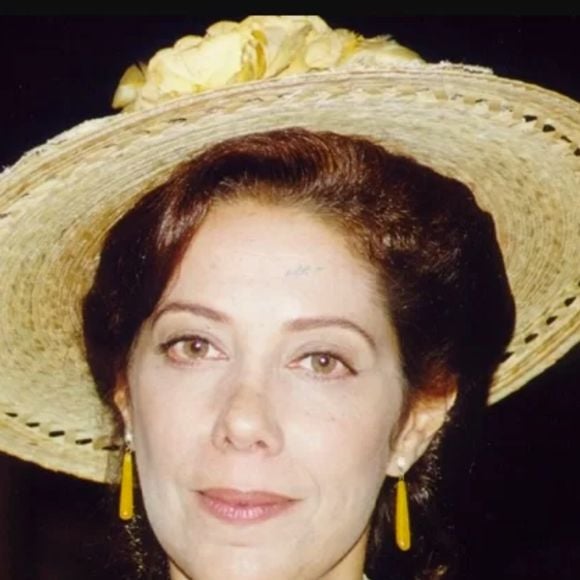 Por onde anda Ângela Vieira, a Janete de 'Terra Nostra'? Aos 73 anos, atriz veterana debate importante questão de saúde da mulher na web