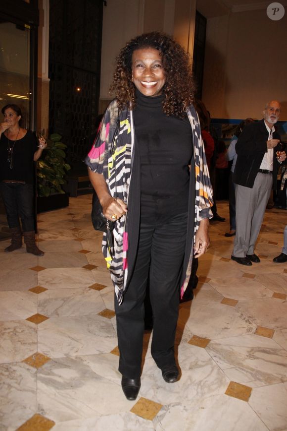 Zezé Motta ficou conhecida após sua participação na primeira versão da novela 'Xica da Silva'; atriz está em 'A Nobreza do Amor'