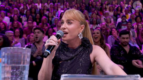 Angélica contou que ela e o filho Joaquim têm medo de bichos com bico