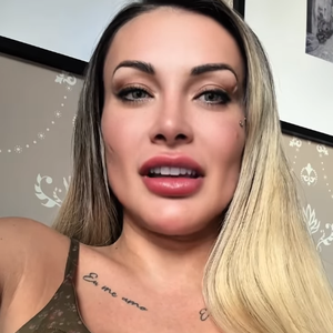 "Depois de muito estresse, eu tive um surto. E depois do surto vem o cansaço, a tristeza profunda, o vazio", desabafou Andressa Urach