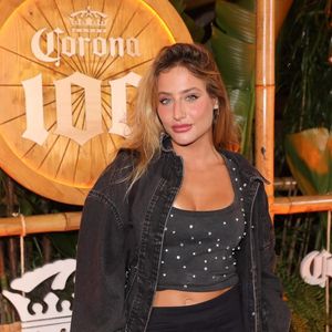 Bruna Griphao e irmão de Anitta foram flagrados trocando chamego em show de Lady Gaga