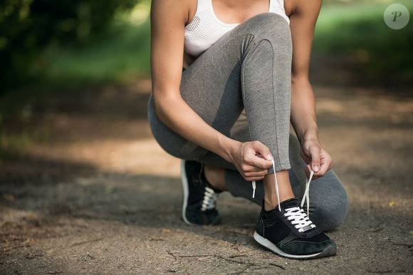 Nó em sapato diz muito sobre personalidade de uma pessoa, diz a psicologia