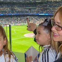 Filha de Virgínia e Zé Felipe, Maria Flor se confunde ao falar nome do namorado da mãe, Vini Jr., em jogo de futebol do Real Madrid
