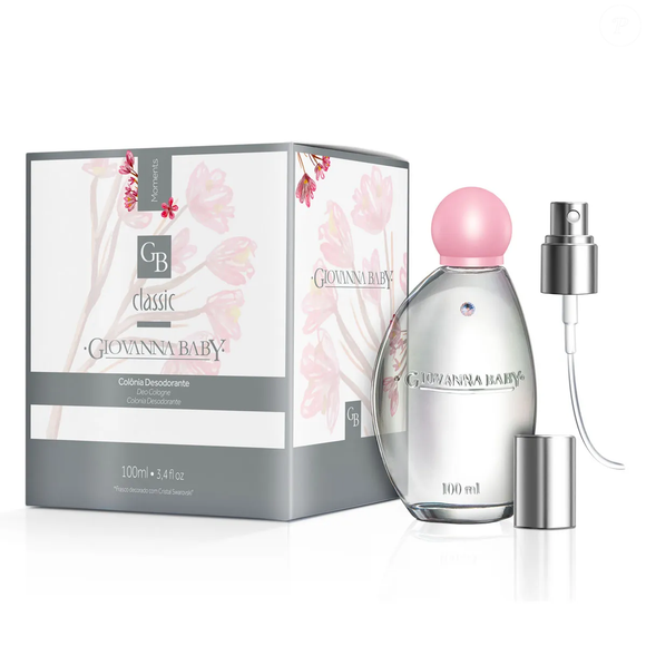 A nova embalagem da Colônia Giovanna Baby Classic traz um visual mais elegante, mas mantém a essência nostálgica que marcou a história da marca