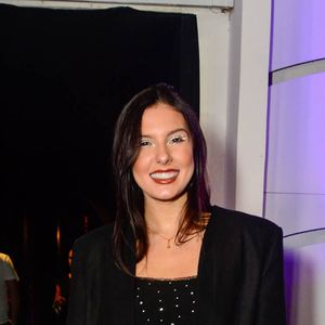 Preto é cor queridinha de Ana Castela: nesta foto, ela usou a cor em look para festa de Ludmilla