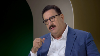 Com fortuna estimada em R$ 1 bilhão e 83 emissoras, Ratinho consegue cidadania paraguaia; entenda as vantagens fiscais possíveis