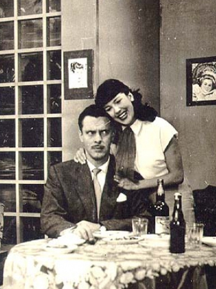 A primeira novela da TV - não era da Globo! - tinha só dois cenários