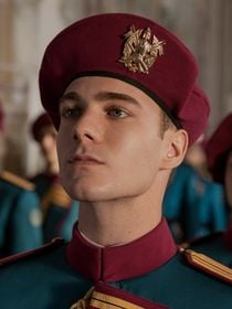 Chegou na Netflix: esta nova minissérie italiana de 8 episódios sobre um drama adolescente ambientado em um colégio militar