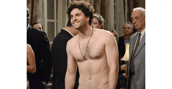 'A musculação foi decisiva. Ela muda o jogo quando você faz com consistência', revelou o ator, ao explicar o segredo para voltar às pistas com segurança