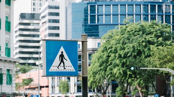 Mais do que uma questão de educação, esse simples gesto pode revelar traços da personalidade sem que a pessoa perceba