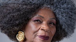 'Em pânico': há cerca de 50 anos, Zezé Motta enfrentou momento de alta tensão no que seria uma simples corrida de táxi