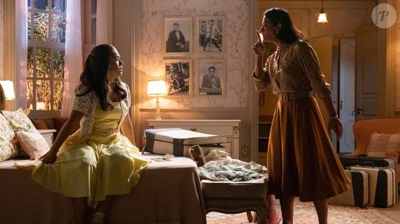 Bia (Maísa) revela para Clarice (Carol Castro) participação no roubo dos colares em 'Garota do Momento'