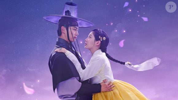 'A Primeira Noite com o Duque': após reencarnar na vilã secundária de sua webnovel, uma jovem se vê obrigada a casar com o príncipe protagonista e precisa decidir entre viver o amor ou seguir a história original