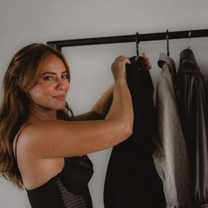 Paolla Oliveira recebeu elogios de diversas famosas após postar fotos de calcinha e sutiã