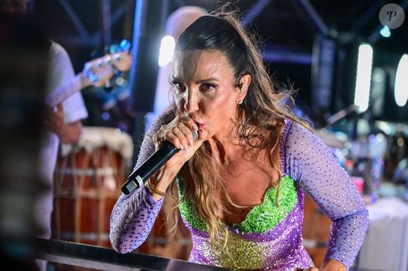O novo namorado de Ivete Sangalo acompanhou a cantora em cima do trio elétrico oito meses após o fim do casamento da artista com Daniel Cady
