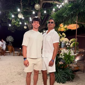 Já Xanddy revelou que irá apoiar e ajudar o filho nos dias de preparação: "Estarei com vc parte desses 16 dias e vou te ajudar, filho. Fique tranquilo. Te amo"