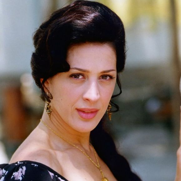 Claudia Raia foi Hortência na novela 'Terra Nostra' (1999)