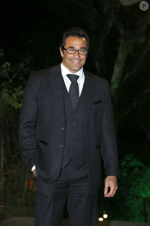 Empresa de Luciano Szafir acumula dívida de R$ 5 milhões e teve os seus bens de mansão de luxo penhorados, diz o 'Notícias da TV'
