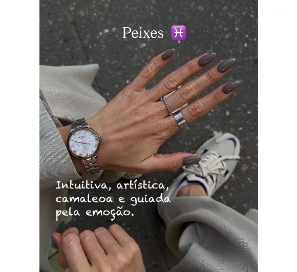 Peixes – Intuitiva, artística, camaleoa e guiada pela emoção, encontra no cinza expressão de sensibilidade, versatilidade e introspecção.