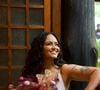 Luiza Martins elegeu um vestido de noiva com decote em V