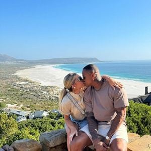 Leo Santana e Lore Improta engataram o namoro em 2017 e tiveram umas 4 separações até a reconciliação definitiva em 2020