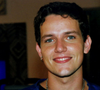 Quem foi Edward Boggis? Ator de 'Malhação' e 'Sandy & Júnior', morto aos 49 anos, enfrentou depressão e chegou a ser internado em clínica psiquiátrica