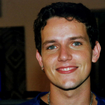Quem foi Edward Boggis? Ator de 'Malhação' e 'Sandy & Júnior', morto aos 49 anos, enfrentou depressão e chegou a ser internado em clínica psiquiátrica