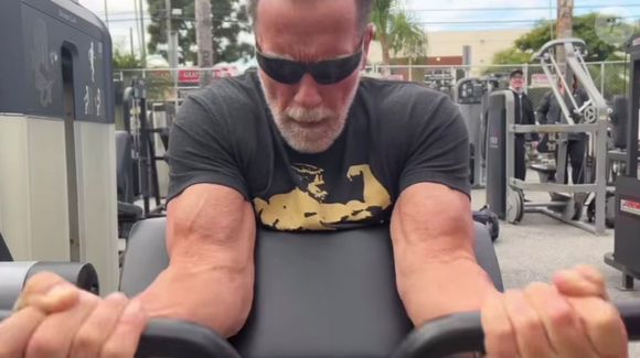 Arnold Schwarzenegger intensifica treinos aos 78 anos para voltar a viver Conan, o Bárbaro nos cinemas. Veja!