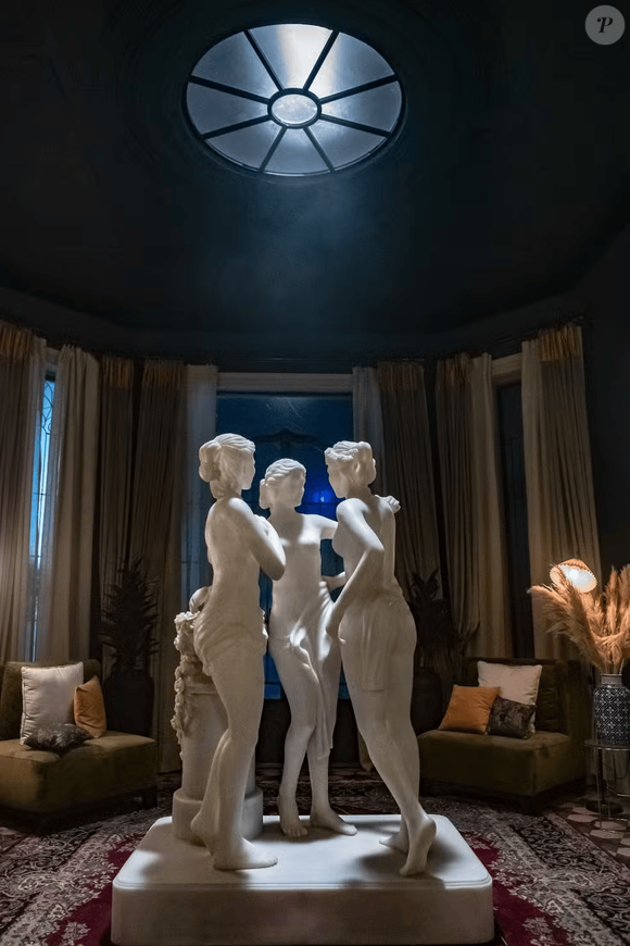 O capítulo de terça-feira (4) promete fortes emoções e um clima de suspense com Gerluce escapando por pouco do flagrante de Arminda ao cômodo das estátuas cheias de dinheiro