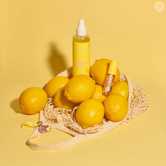 O Limoncello, da Vizzela, combina limão e bergamota com jasmim, lírio do vale, musk, sândalo e vanilla, criando uma fragrância refrescante para a rotina