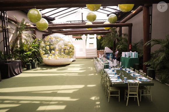 Verde predominou na decoração da festa de Vicky, filha de Roberto Justus e Ana Paula Siebert