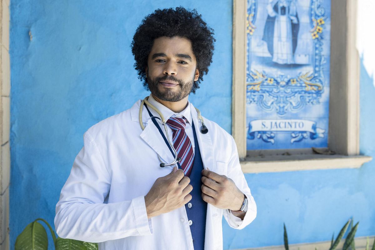 Foto: O ator Diogo Almeida, do 'BBB 25', já fez algumas novelas ao ...