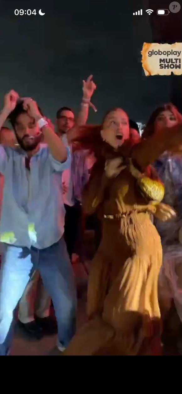 Grazi Massafera e João Vicente aparecem no mesmo registro durante o show de Anitta em Niterói