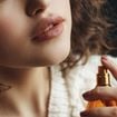 Esses 4 perfumes elegantes são perfeitos para o Inverno 2025 e valem cada borrifada!