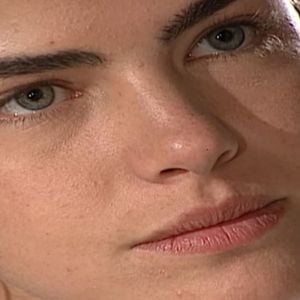 Giuliana (Ana Paula Arósio) reencontra o filho desaparecido no final de 'Terra Nostra'