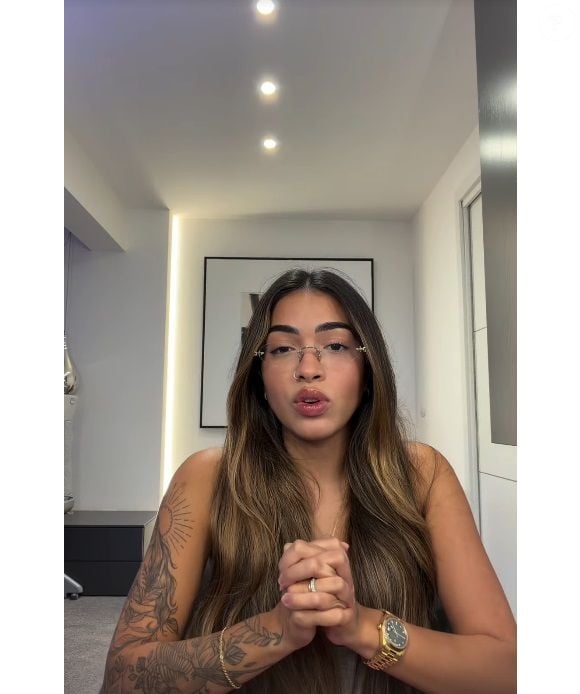 Wesley, hoje no Roma, e Amanda Martins: fim de casamento após traições do jogador, segundo a influenciadora