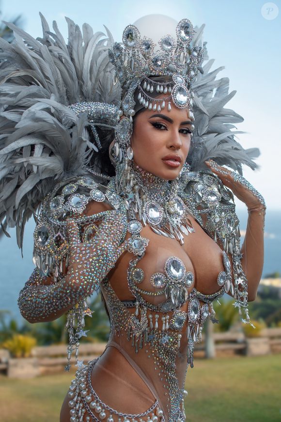 Isa já participou inclusive de uma reunião online com a liderança Jennyffer Tupinambá e a Naiá Tupinambá para trocar informações e conhecimentos necessários