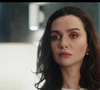 Birce Akalay como Lale Kiran: Uma experiente âncora de telejornal, símbolo da geração X, que construiu sua carreira com base em ética e credibilidade.