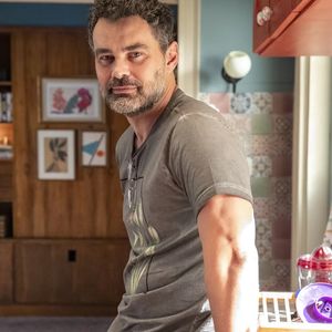 Em 2022, Carmo Dalla Vecchia retomou a parceria com Paolla Oliveira na novela 'Cara e Coragem'