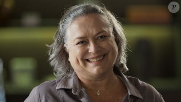 Cristina Mullins decidiu estudar Biologia quando já estava perto dos 40 anos. O interesse pela ciência a levou à pesquisa na Fiocruz, a um estágio com peixes-boi no Nordeste e até a viagens pela África para fotografar animais silvestres entre 2005 e 2015.