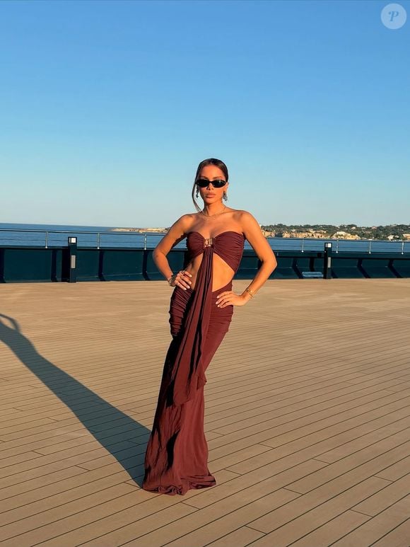 Novos procedimentos de Anitta? A confirmação foi atribuída à assessoria de imprensa, no entanto, a equipe da poderosa garante que isto não partiu deles