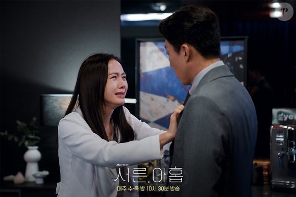 Em 'Trinta e Nove', cada amiga lida com seus próprios problemas, incluindo a vida amorosa, perdas na família e dilemas no trabalho