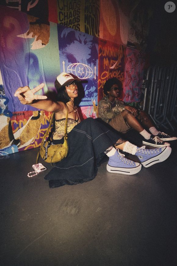 O Chuck Taylor All Star Lift Double Stack está disponível no e-commerce da Converse, em lojas da marca e em revendedores selecionados e na sua loja física no Shopping Cidade São Paulo