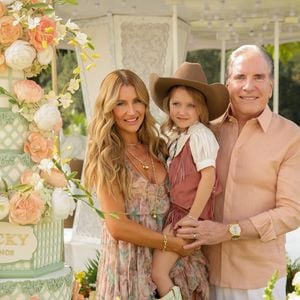 Roberto Justus e Ana Paula Siebert organizaram uma festa luxuosa para a filha Vicky neste sábado, dia 16 de maio