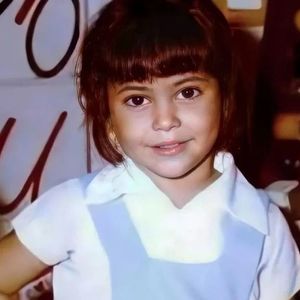 Ela transformou sua história em inspiração, música e espetáculo.