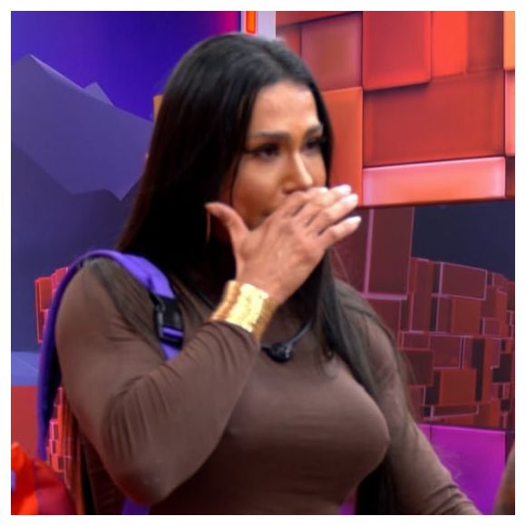 Em meio ao choro de eliminação e separação das irmãs, Gracyanne Barbosa e Giovanna se preocupam mais com a divisão das malas no 'BBB 25'