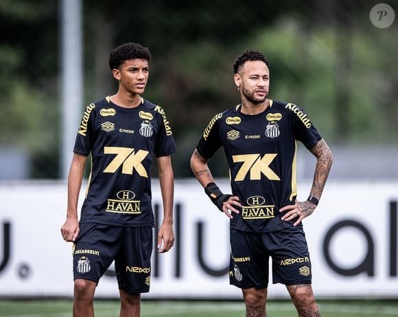 Neymar x Robinho Jr: parece que a briga chegou ao fim definitivamente nesta terça-feira (05)